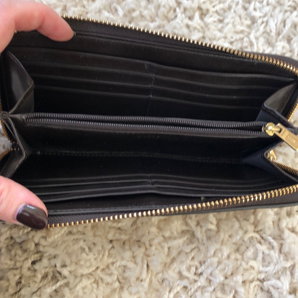 Coach Brown Black Signature Zip Wallet - Picture 6 of 7